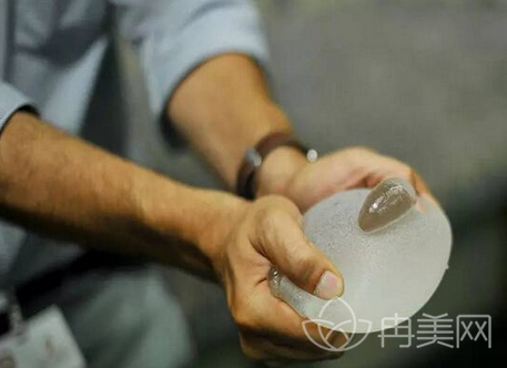 假体隆胸品牌有哪些？怎么选择品牌??？