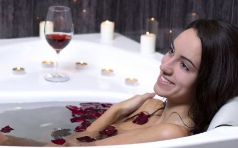 常吃这些食物 30岁你的胸部还能大一圈