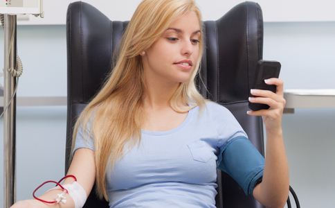 丰胸按摩方法 360度全方位按摩