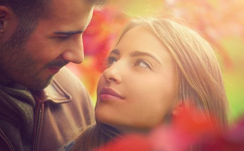 沐浴按摩丰胸，让胸部涨涨涨