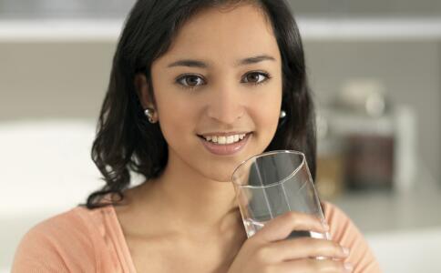 5种按摩丰胸方法教学 按出圆润美胸