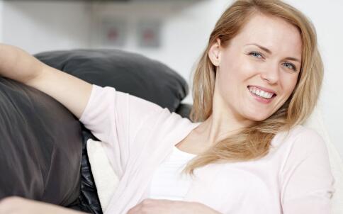 胸小怎么办？丰胸最快最有效的精油按摩