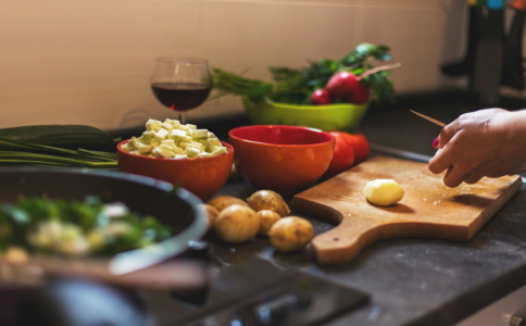 怎样按摩丰胸最有效