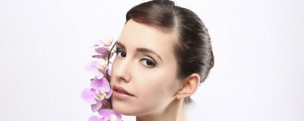 花生红枣怎么吃丰胸 3招让你吃出傲人胸部