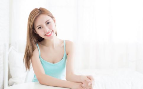 产后胸部下垂缩水怎么办？