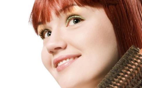 产后防止乳房下垂的有效方法